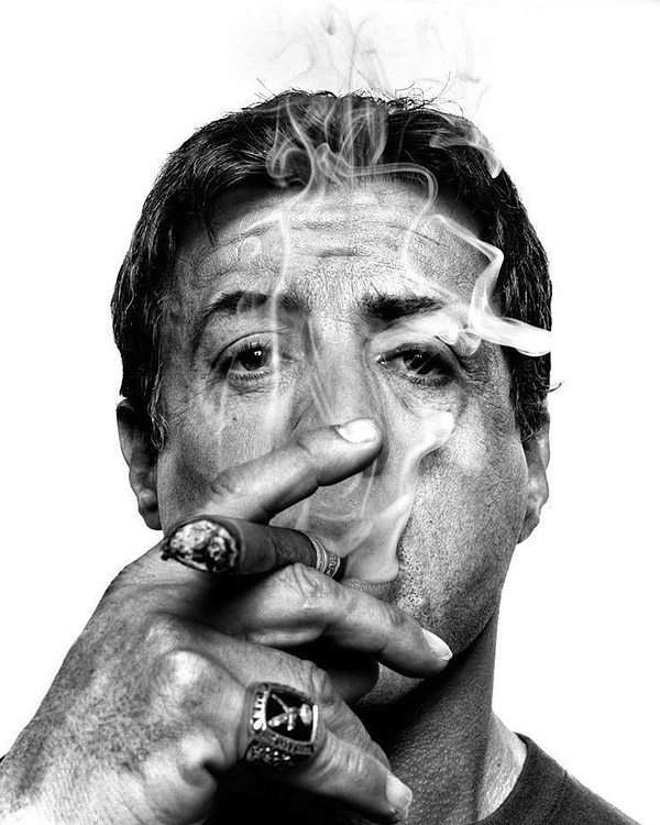 famous-cigarsmokers-sylvester-stallone.j