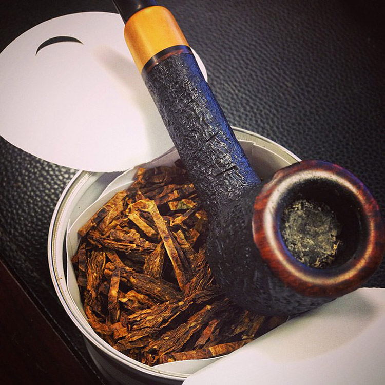 Трубочный табак G. L. Pease SixPence | Фото: Instagram SmokingPipes.com